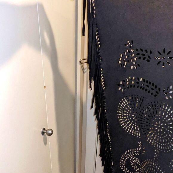 $5 Item! Step in Style OS Boho Faux Suede Laser Cut Mandala Pattern Fringe … - Picture 5 of 5